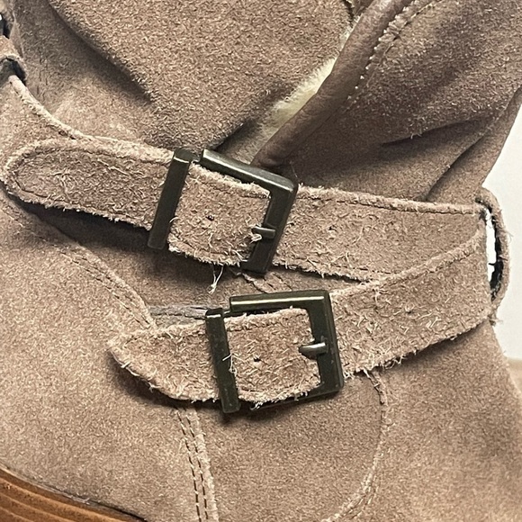 Kurt Geiger Tan Suede Double Buckle Heeled Boot With Shearling Lining, 9.5 - Picture 2 of 10